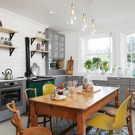 Apartment Stylish Period In D6 *